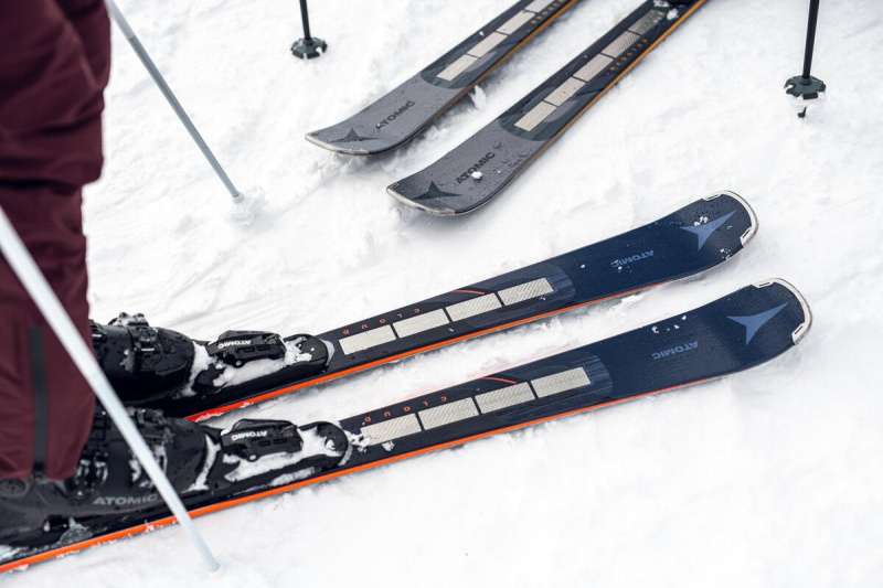 Testování sjezdových lyží ve Špindlerově Mlýně